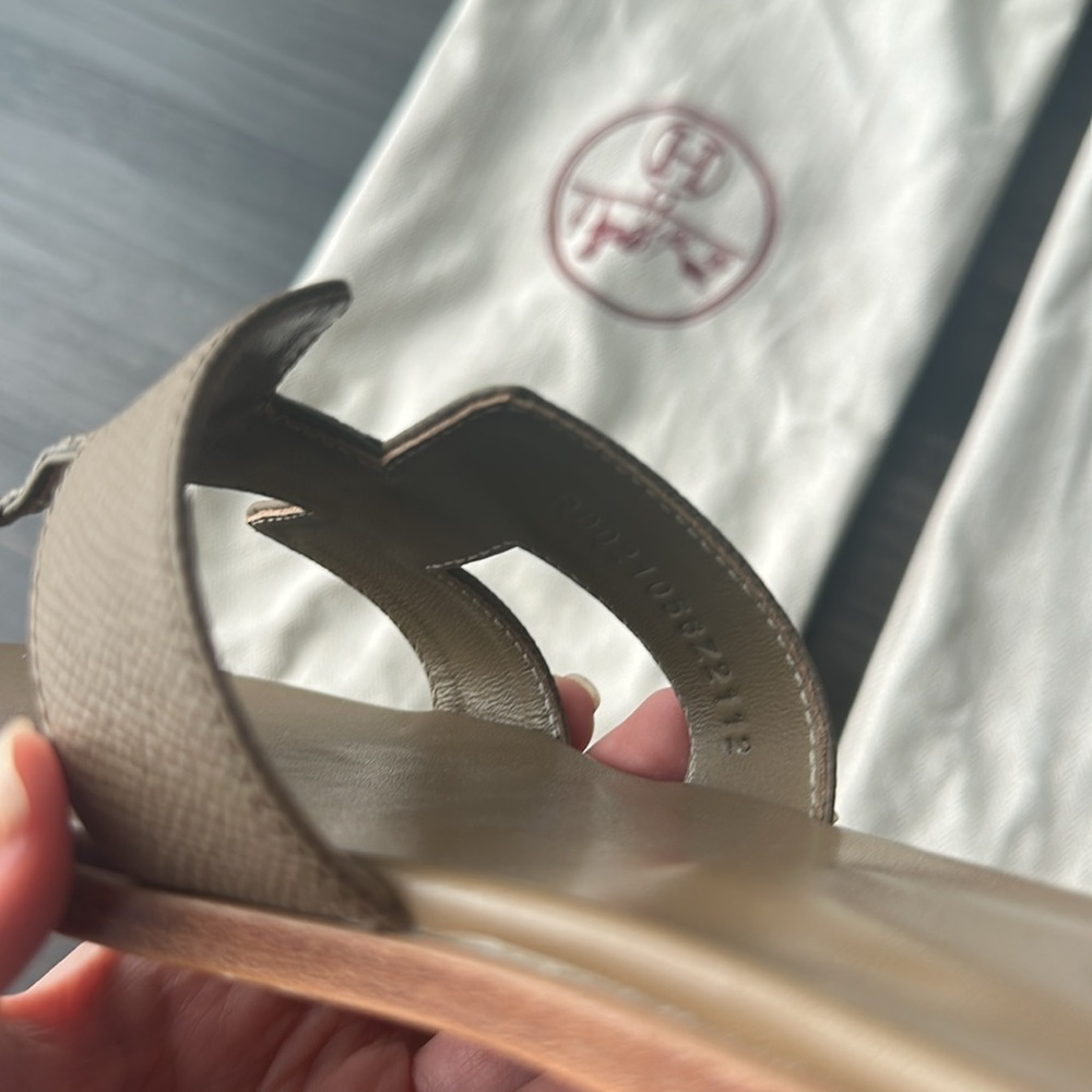 Hermes Tan Sandals - Picture 6 of 6